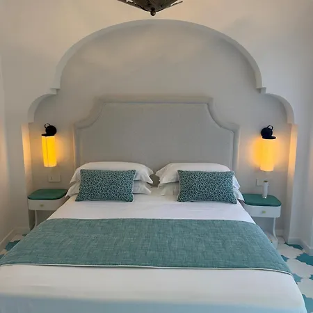 فندق Lussi Capri أناكابْري