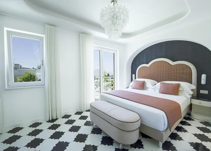 Lussicapri Hotel 5*